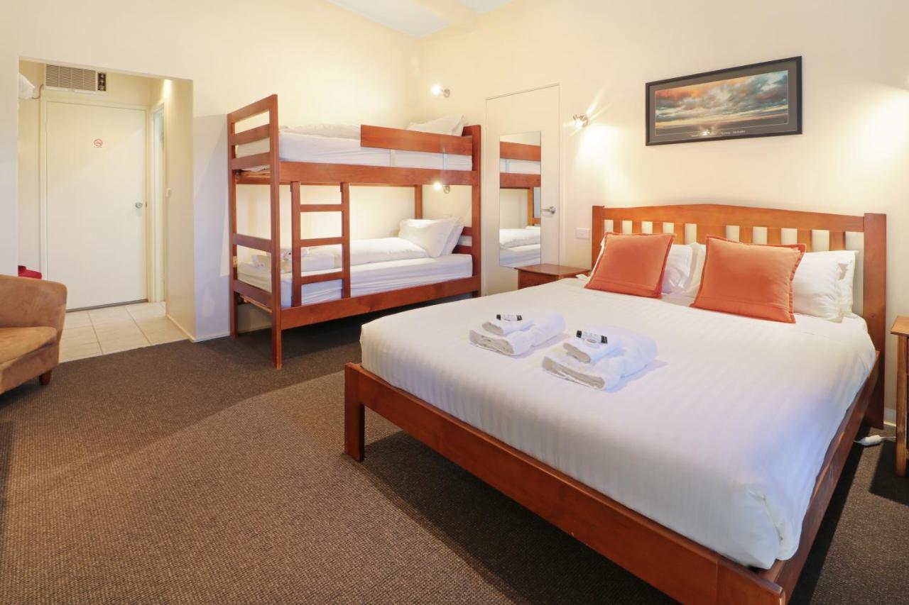 Off Mountain Accommodation Merrijig Extérieur photo