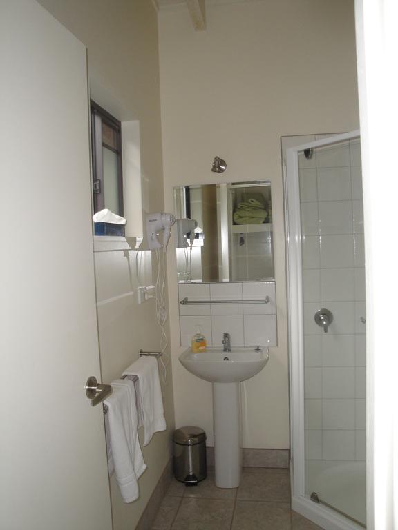 Off Mountain Accommodation Merrijig Chambre photo